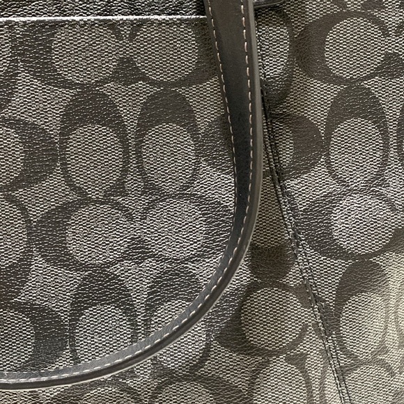 COACH (#F19816) “Peyton” Grey/ Black Logo Signature Coated Canvas Tote Bag - Picture 15 of 15